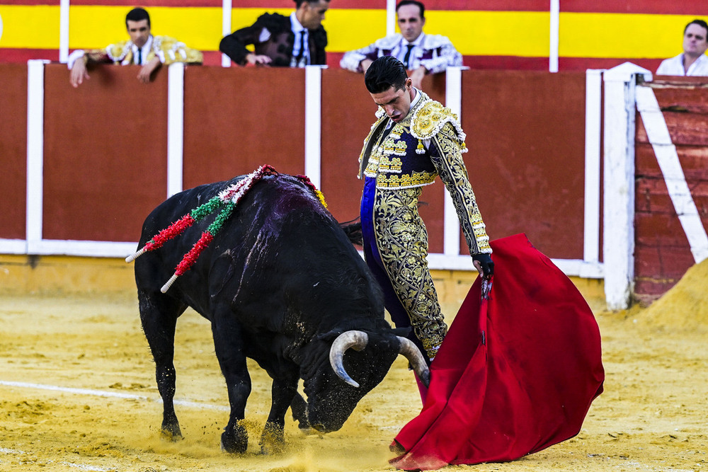 La terna abre la puerta grande en Tomelloso