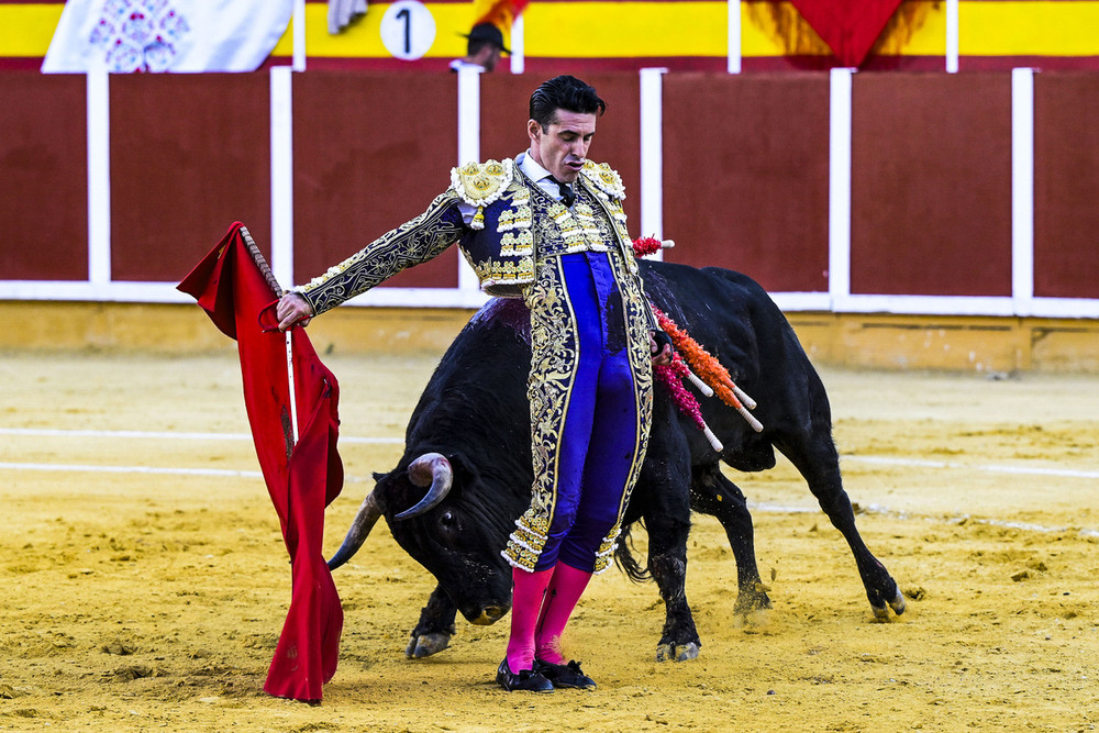 La terna abre la puerta grande en Tomelloso