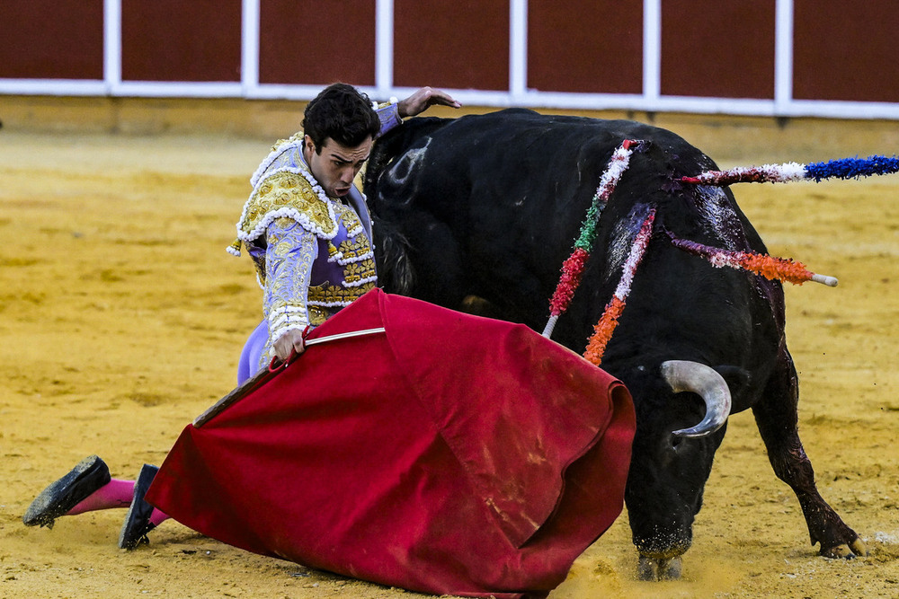 La terna abre la puerta grande en Tomelloso