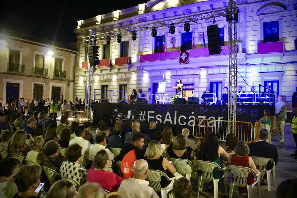 Alcázar abre sus fiestas con un pregón colmado de tradición