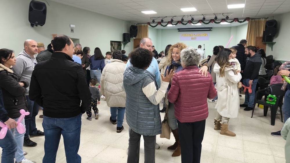 Vecinos de Fuensanta organizan su primera merienda navideña