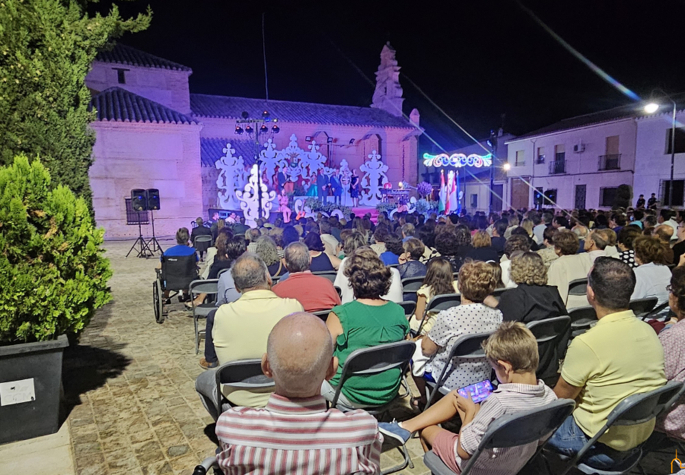 Bolaños estrena su bandera en las Justas Literarias 