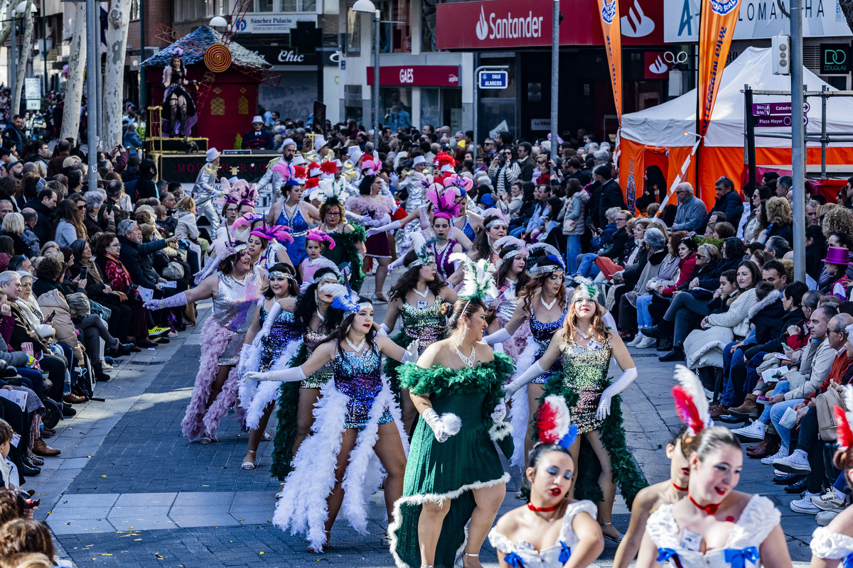 desfile de piñata, desfile de carnaval en ciudad real, carnaval, desfile de Piñata  / RUEDA VILLAVERDE