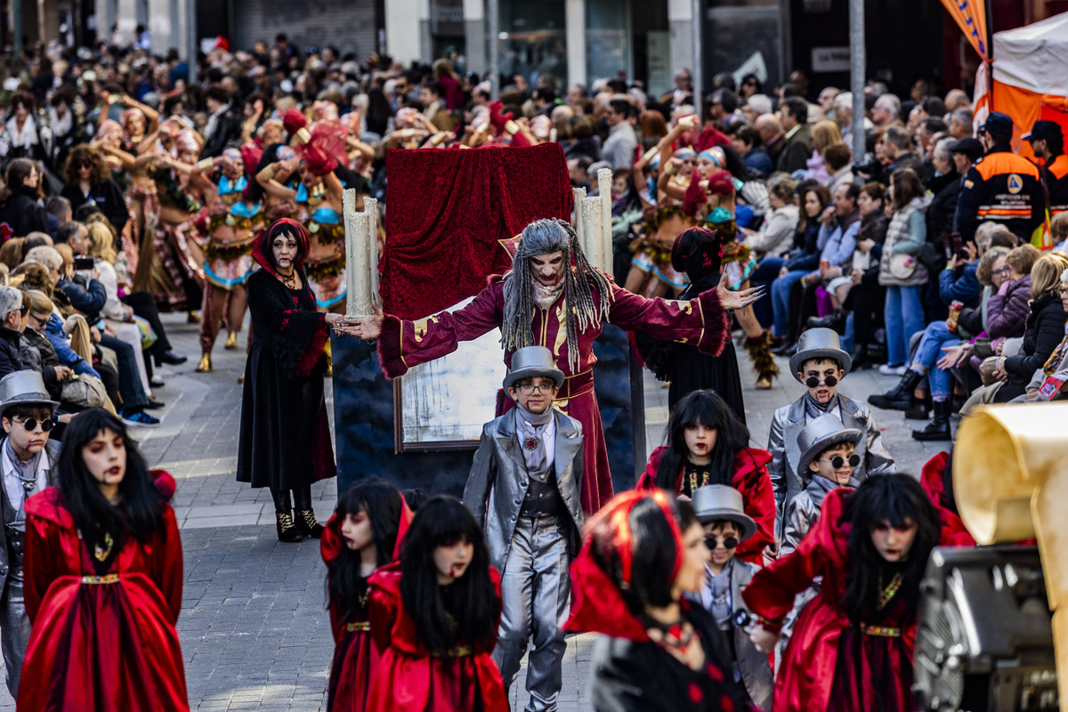 desfile de piñata, desfile de carnaval en ciudad real, carnaval, desfile de Piñata  / RUEDA VILLAVERDE