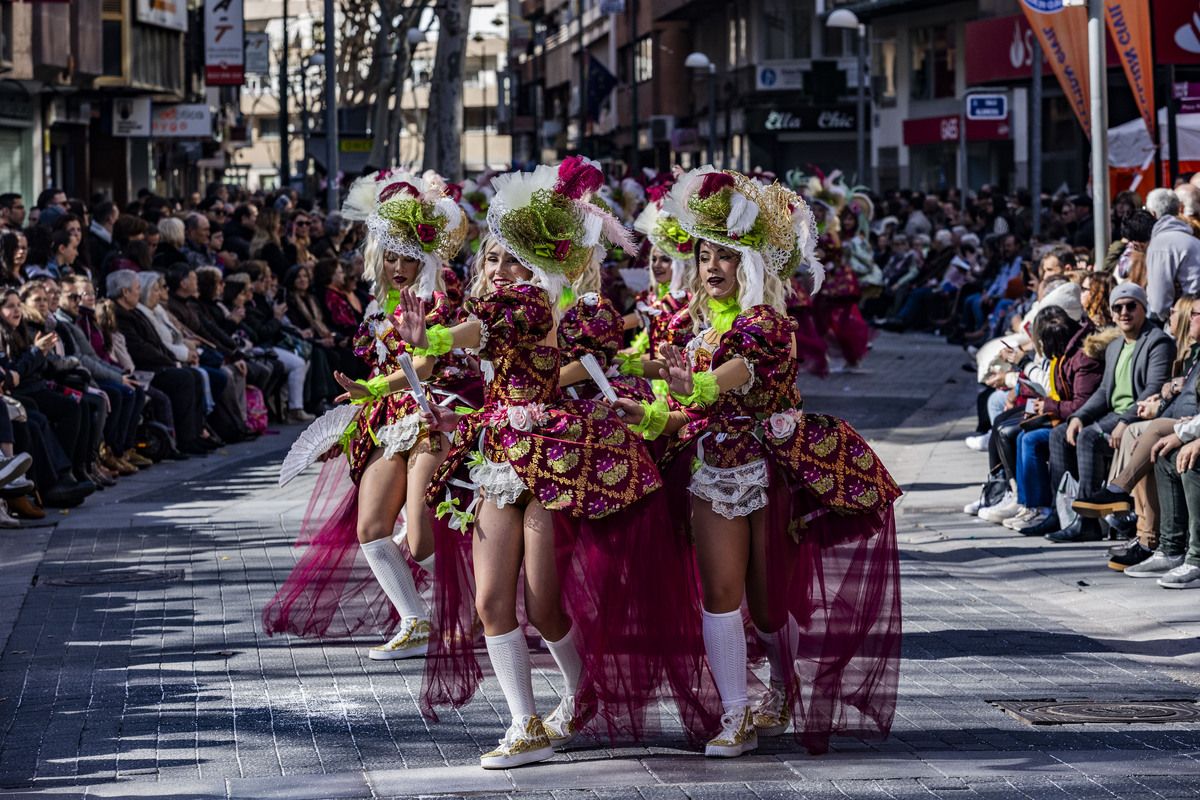 desfile de piñata, desfile de carnaval en ciudad real, carnaval, desfile de Piñata  / RUEDA VILLAVERDE