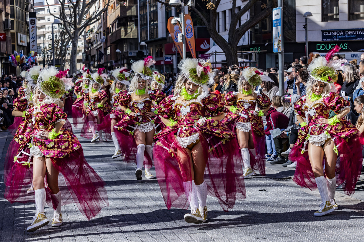 desfile de piñata, desfile de carnaval en ciudad real, carnaval, desfile de Piñata  / RUEDA VILLAVERDE