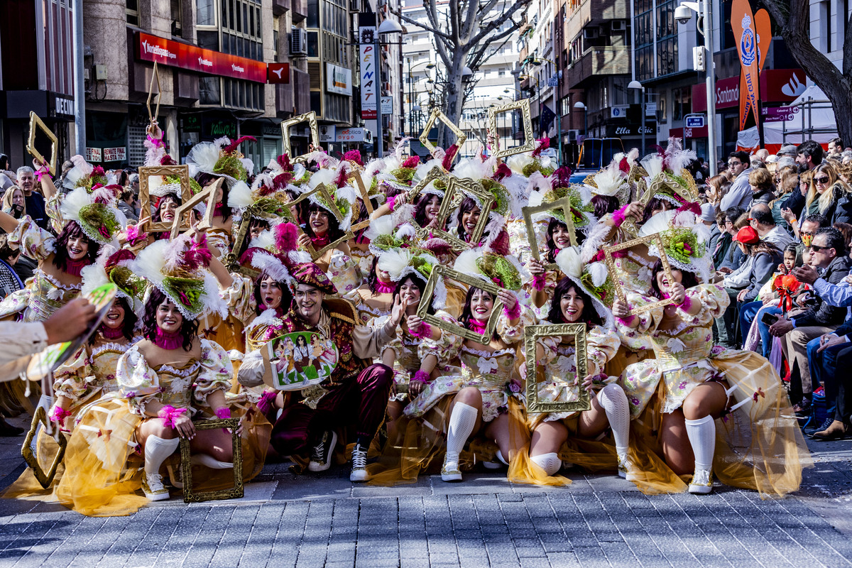 desfile de piñata, desfile de carnaval en ciudad real, carnaval, desfile de Piñata  / RUEDA VILLAVERDE