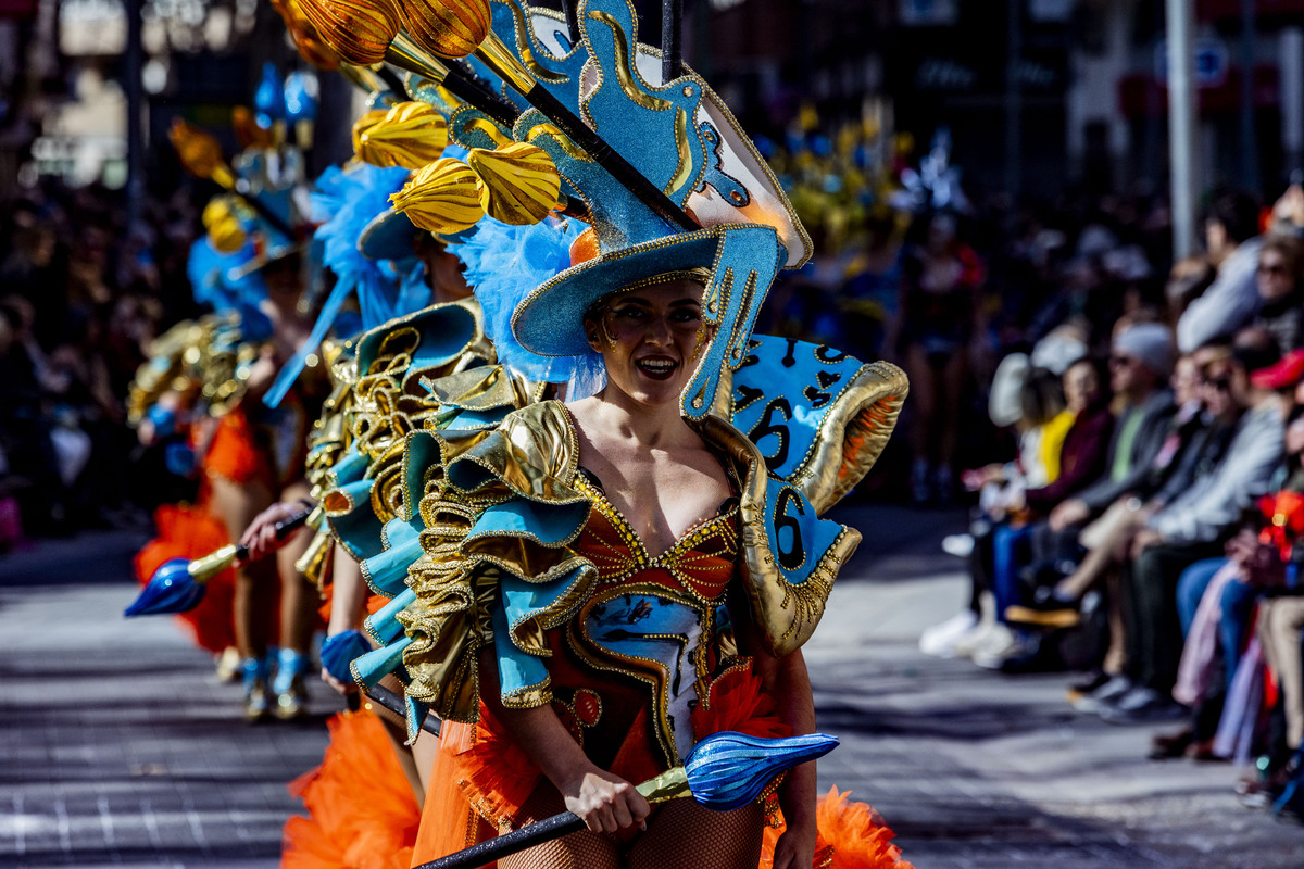 desfile de piñata, desfile de carnaval en ciudad real, carnaval, desfile de Piñata  / RUEDA VILLAVERDE