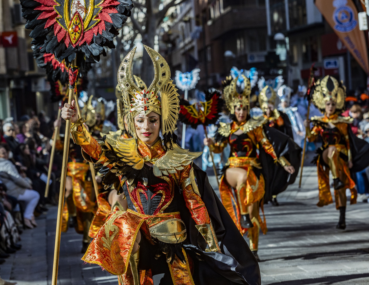 desfile de piñata, desfile de carnaval en ciudad real, carnaval, desfile de Piñata  / RUEDA VILLAVERDE