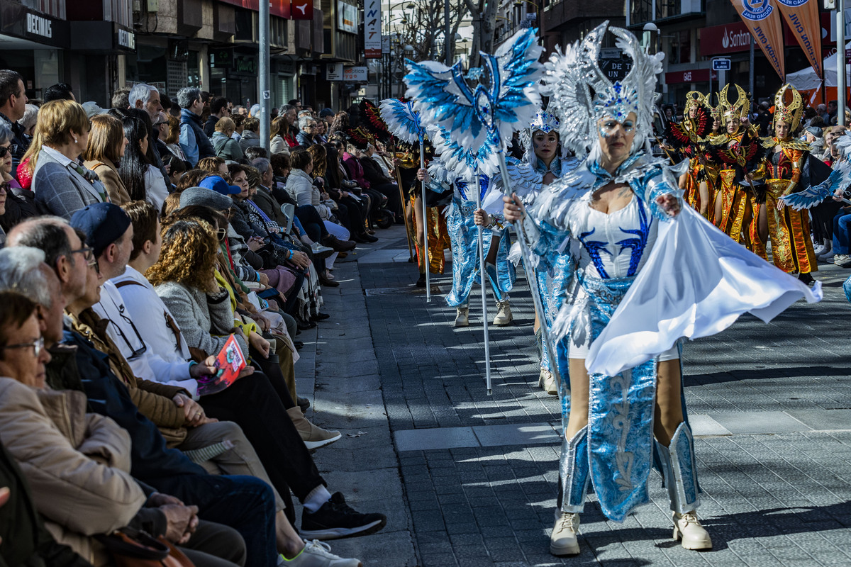 desfile de piñata, desfile de carnaval en ciudad real, carnaval, desfile de Piñata  / RUEDA VILLAVERDE