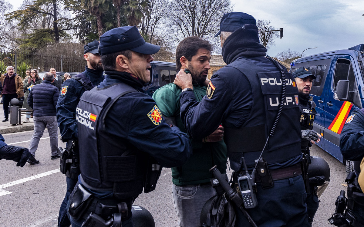 manifestación de agricultores en Ciuadad Rel, AsAJA, TRACTORADA EN CIUDAD REAL, INCIDENTES CON LA POLICÍA NACIONAL Y POLICÍA LOCAL, SUCESO,  Pedro Barato de Asaja enfrentándose a la Policía Nacional, durante la trastorada en Ciudad Real  / RUEDA VILLAVERDE