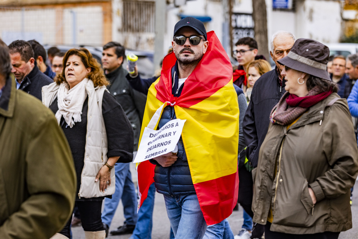 manifestación de agricultores en Ciuadad Rel, AsAJA, TRACTORADA EN CIUDAD REAL, INCIDENTES CON LA POLICÍA NACIONAL Y POLICÍA LOCAL, SUCESO,  Pedro Barato de Asaja enfrentándose a la Policía Nacional, durante la trastorada en Ciudad Real  / RUEDA VILLAVERDE