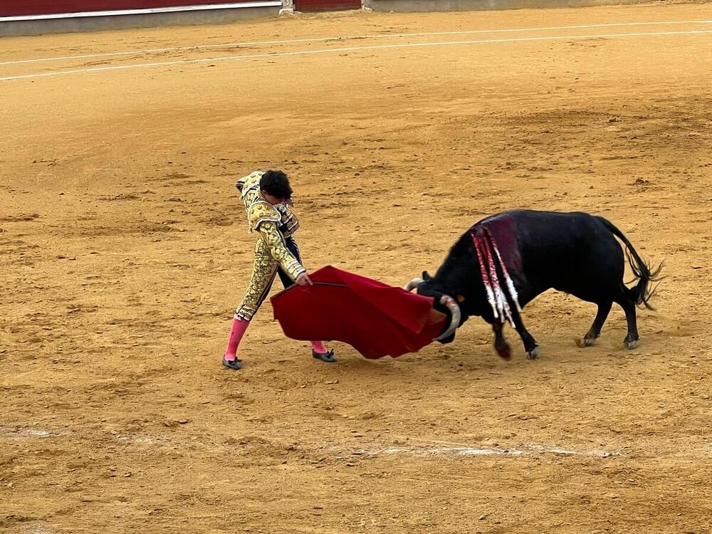 Cristian González en el tercero de la tarde