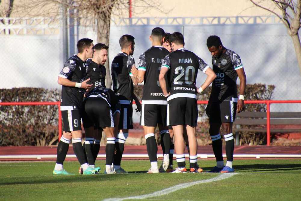 Los jugadores del Calvo Sotelo celebran un gol.