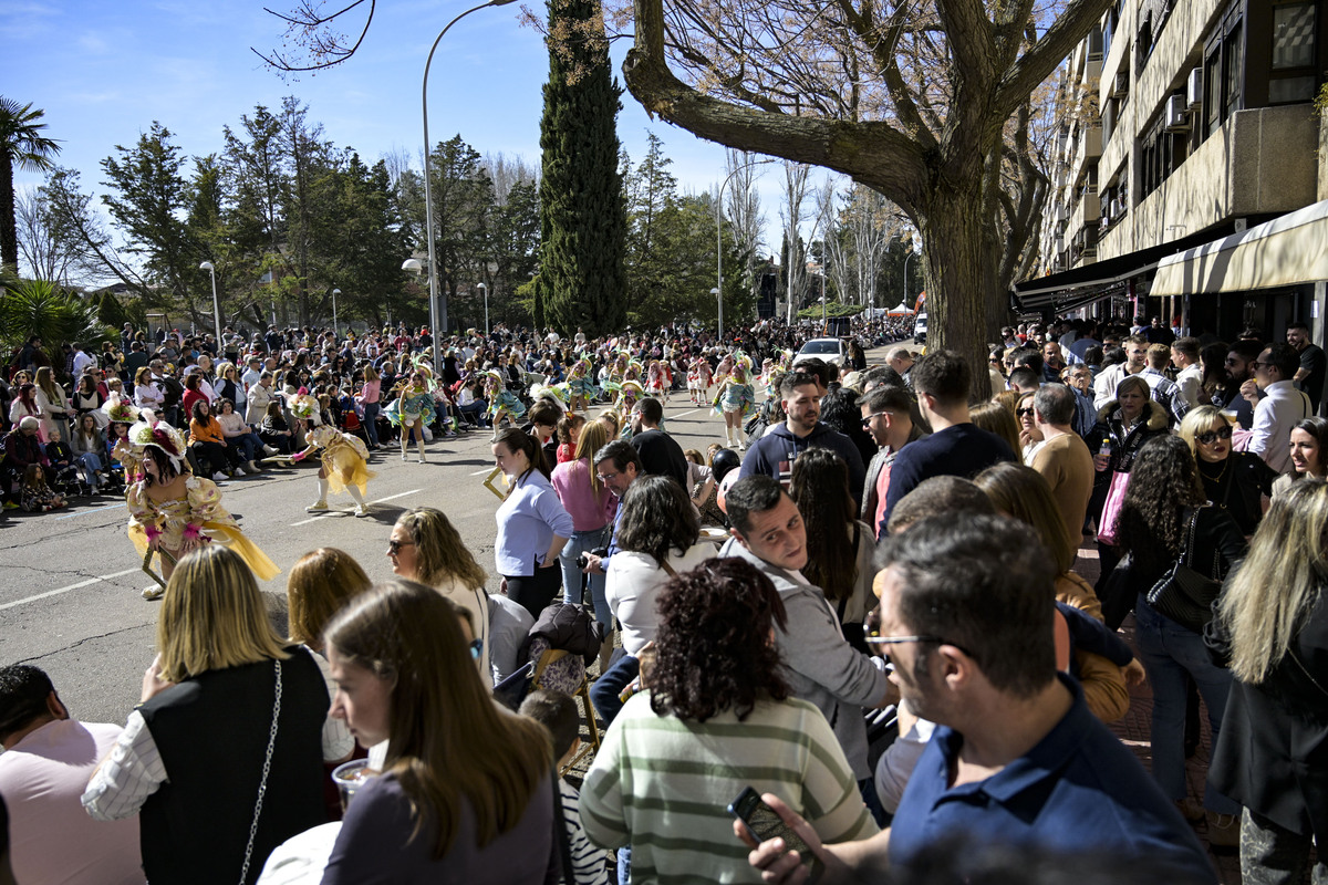 DESFILE DE pIÑATA EN CIUDAD REAL, AMABIENTE  / JESUS MONROY