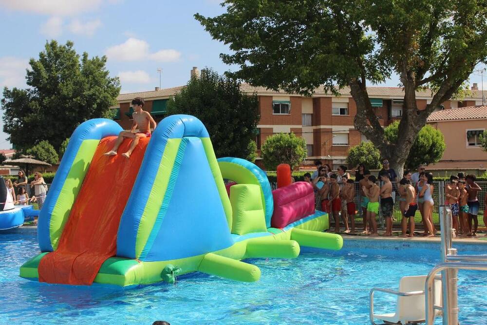 Alcázar despide la temporada de verano con el Día del Agua 