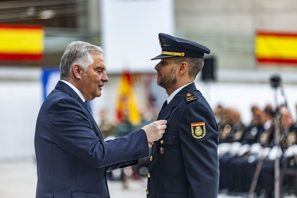 Actos de la Policía Nacional, festividad de la policía Nacional, entreg ade meddallas Ángels Custodios patrón de la Policía NACIONAL  / RUEDA VILLAVERDE