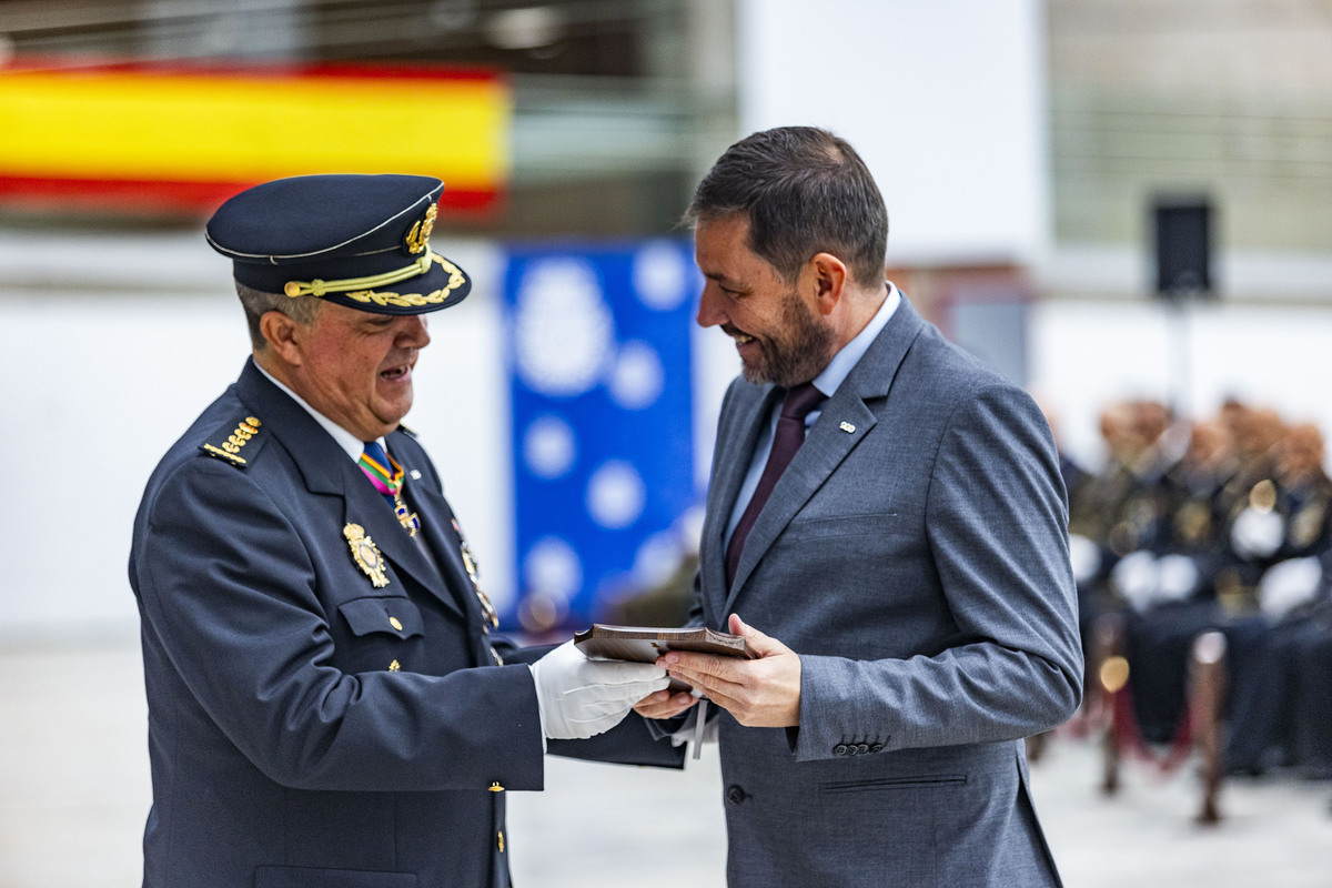 Actos de la Policía Nacional, festividad de la policía Nacional, entreg ade meddallas Ángels Custodios patrón de la Policía NACIONAL  / RUEDA VILLAVERDE