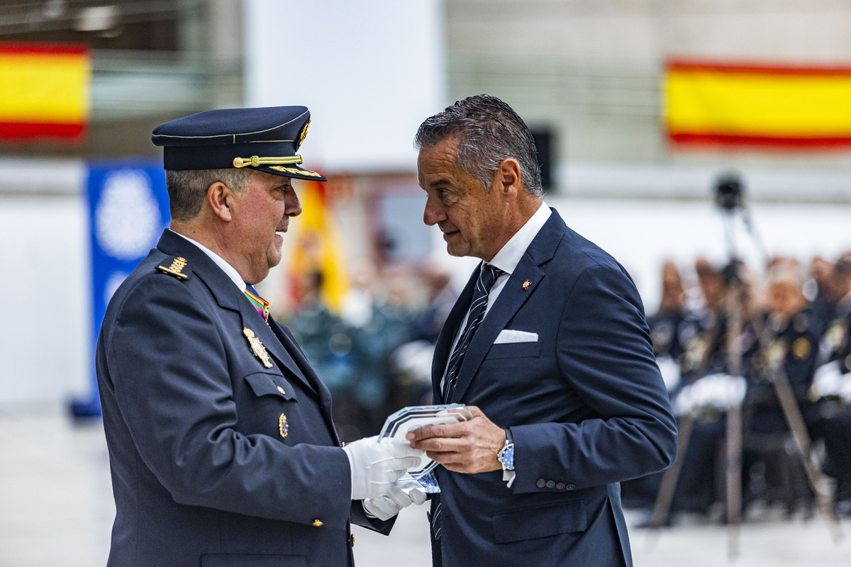 Actos de la Policía Nacional, festividad de la policía Nacional, entreg ade meddallas Ángels Custodios patrón de la Policía NACIONAL  / RUEDA VILLAVERDE