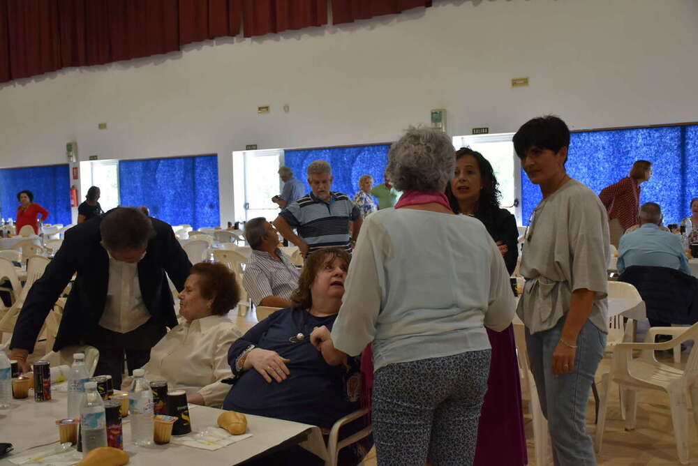 Cine y encuentro para conmemorar el Día de los Mayores