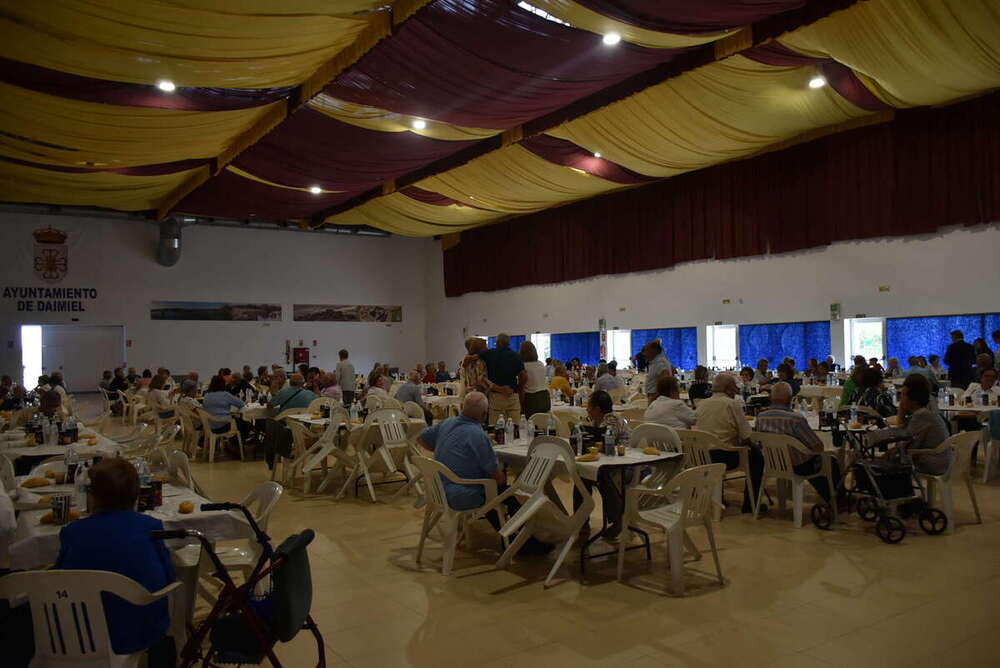 Cine y encuentro para conmemorar el Día de los Mayores