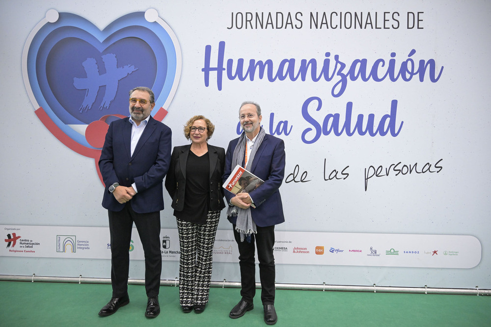 Fernández llama a reinventar la humanización de la asistencia