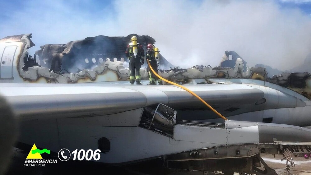 Arde un avión en el aeropuerto de Ciudad Real