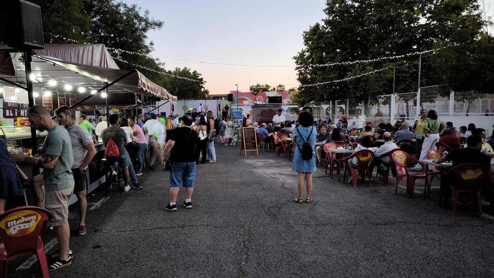 El barrio de Los Rosales ya disfruta de sus fiestas