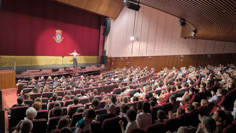 La Gala de la Magia congrega a 900 personas en el Quijano