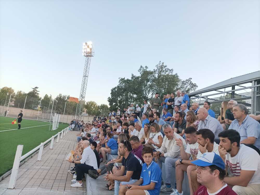 Directivos y técnicos del Calvo Sotelo presenciaron el partido.