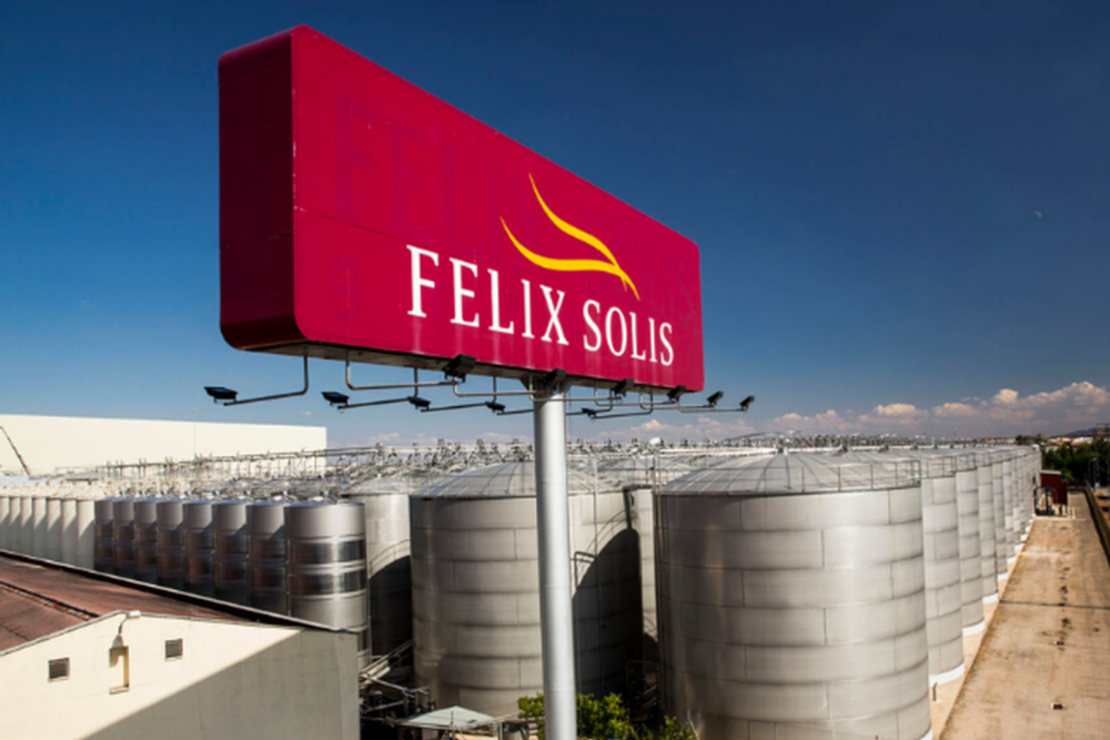 Félix Solís cerrará sus instalaciones en apoyo al productor