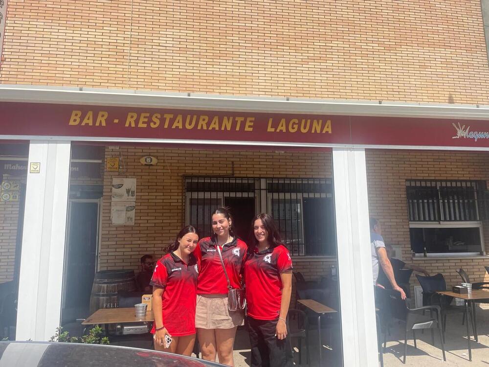 Martina Layus, Andrea Suárez y Michaella Paz Bochieri, jugadoras del Soliss Pozuelo.