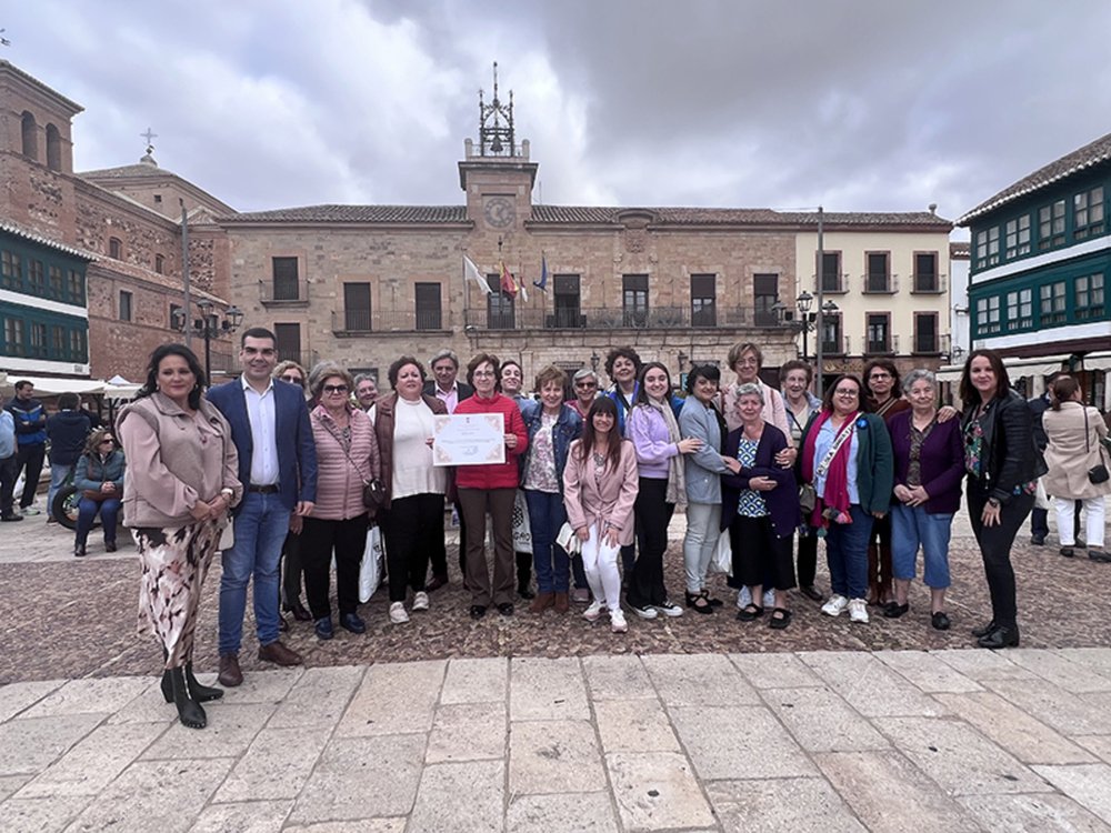 Más de 300 encajeras se dan cita un año más en Almagro