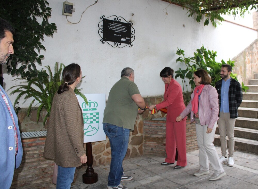 La Junta invita a conocer el arte rupestre de Fuencaliente