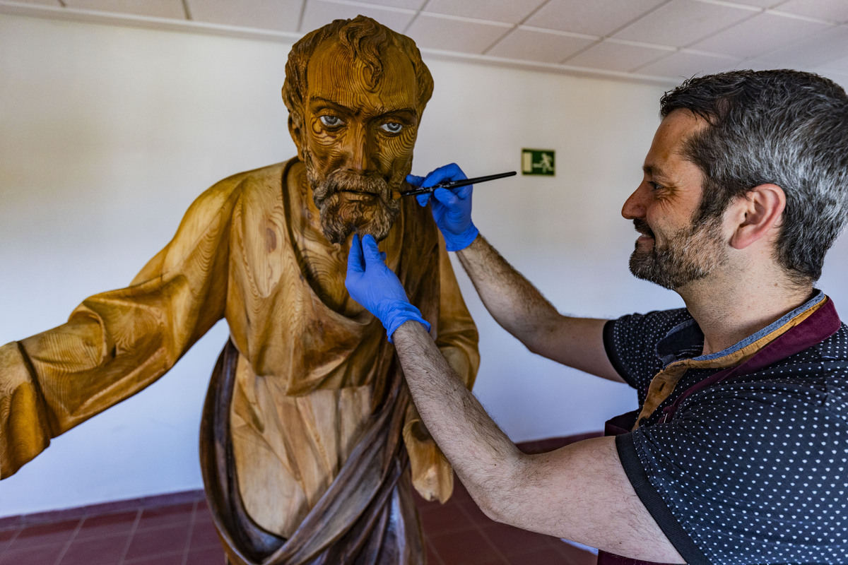 Oscar Patón restaurador del paso de la Santa Cena, restauración del Paso de la Santa Cena de Ciudad Real