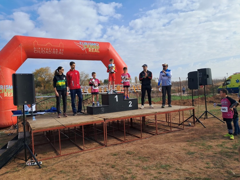 Victorias repartidas en el Provincial Escolar de Cross