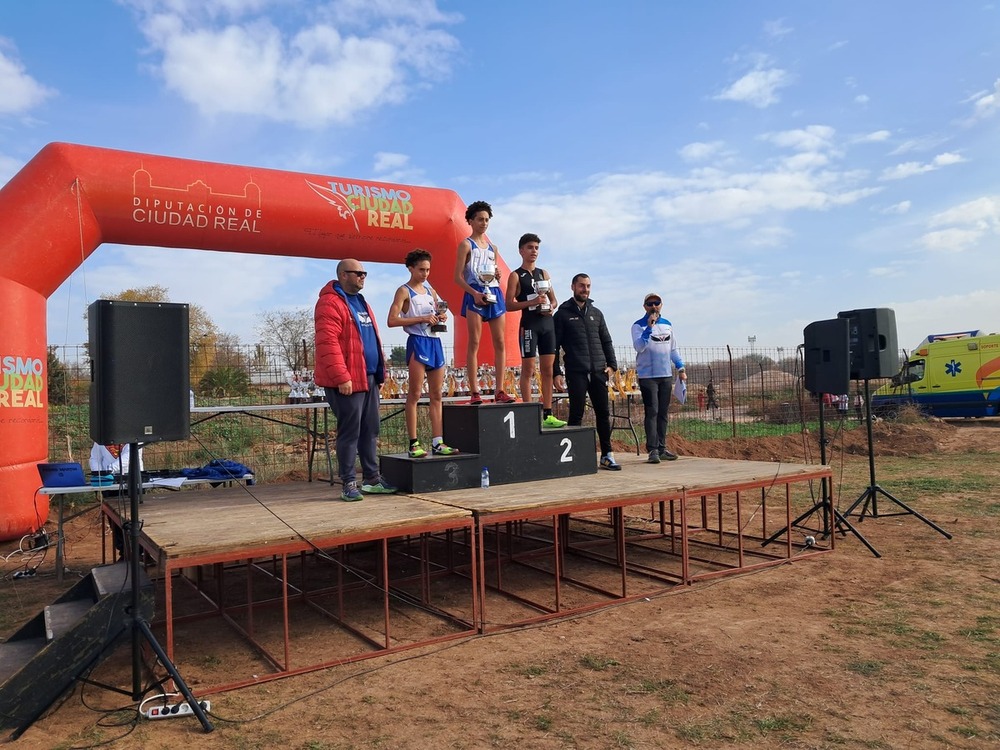 Victorias repartidas en el Provincial Escolar de Cross