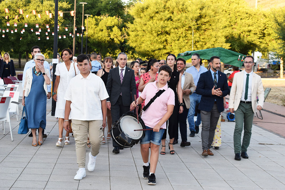 La barriada de Fraternidad celebra San Juan