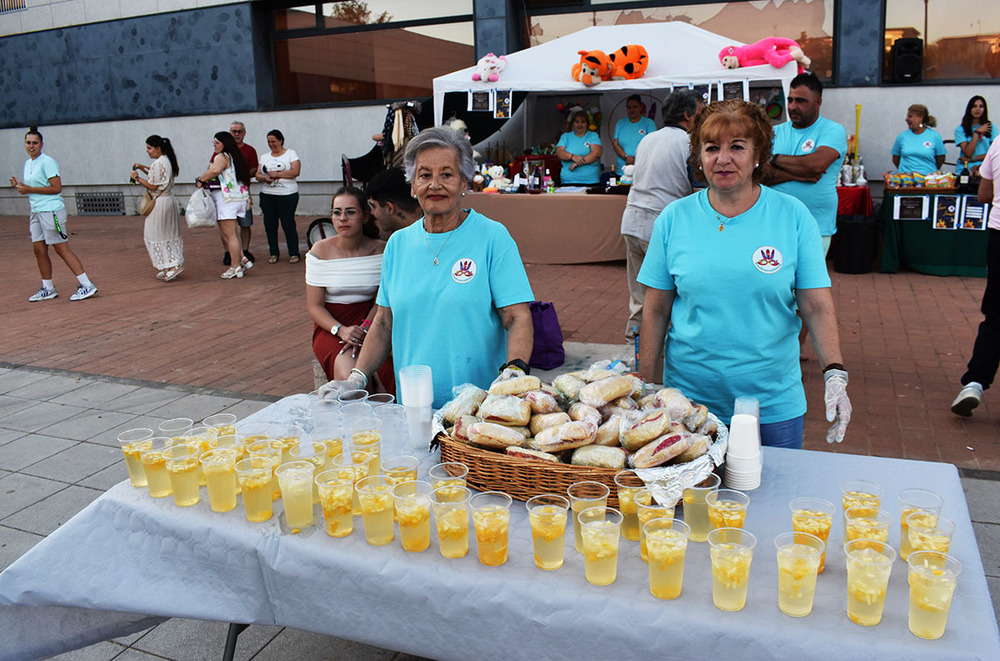 La barriada de Fraternidad celebra San Juan