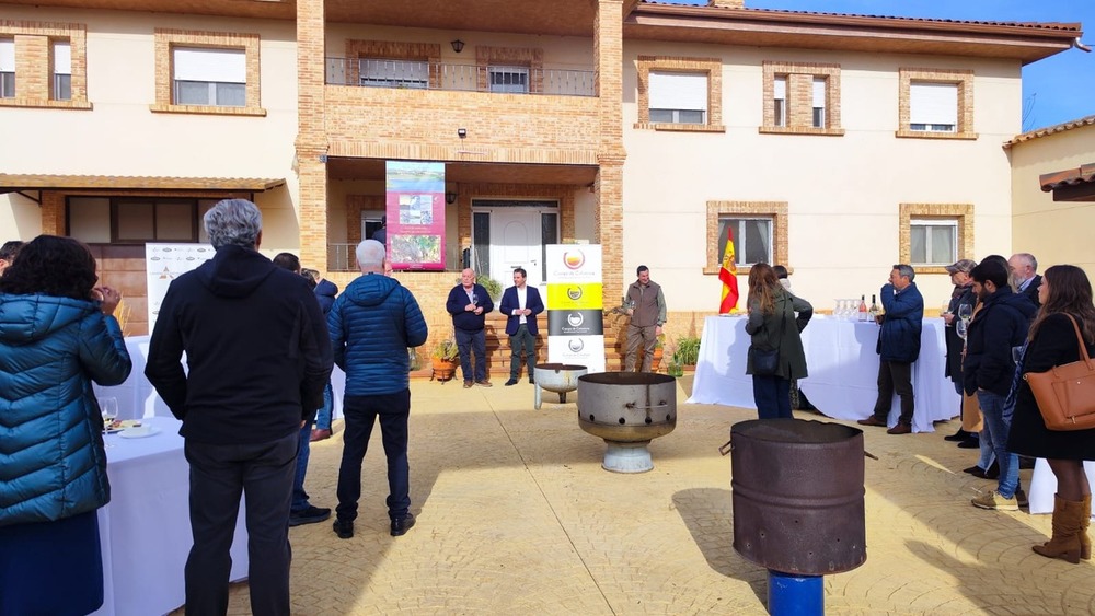 La DOP Campo de Calatrava conoce casos de éxito de otras DOs