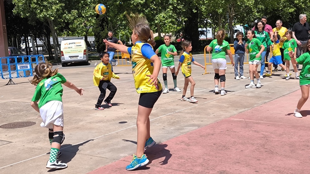 200 niños participan en el Circuito Pitufos Globalcaja