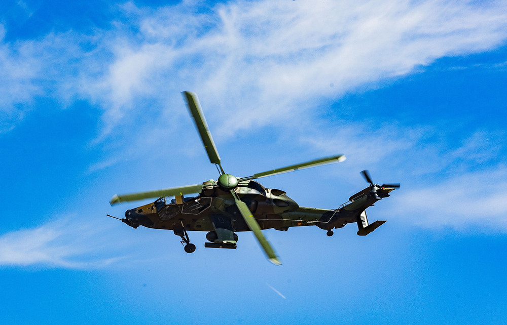 Un Tigre, durante su exhibición en vuelo.