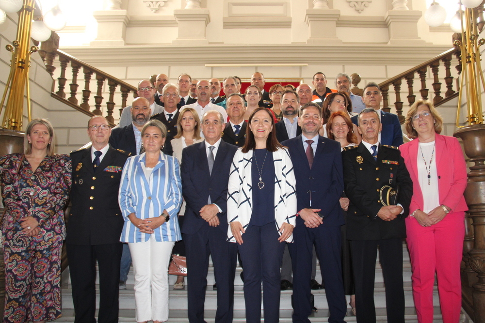 Alcázar de San Juan entrega su medalla de Oro a la Policía