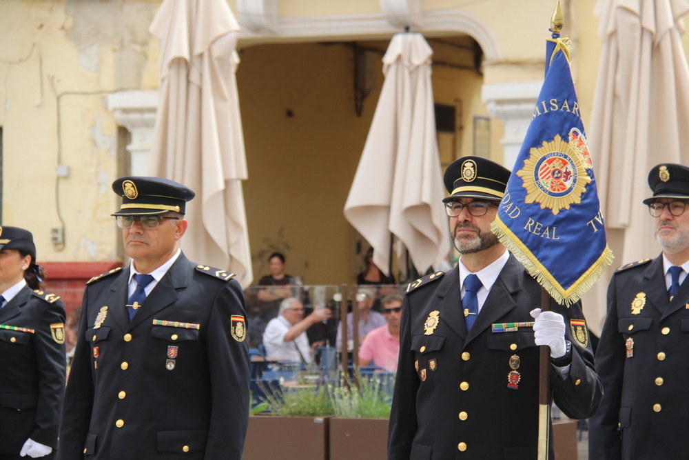 Alcázar de San Juan entrega su medalla de Oro a la Policía