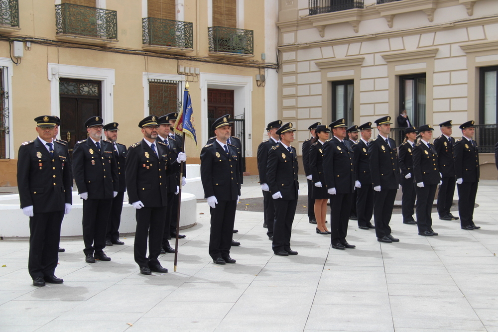 Alcázar de San Juan entrega su medalla de Oro a la Policía