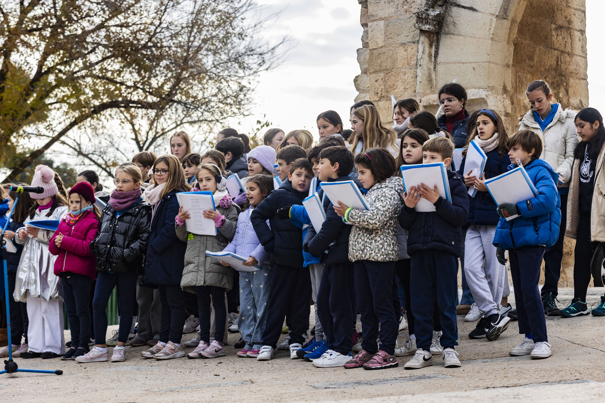 Navidad, caanto de villancicos de los colegios de ciudad real en el Arco del Torreón, Concierto de villancicos  / RUEDA VILLAVERDE