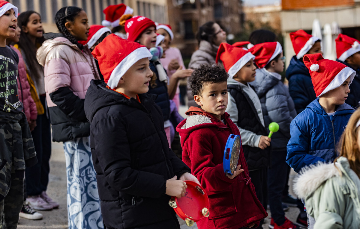 Navidad, caanto de villancicos de los colegios de ciudad real en el Arco del Torreón, Concierto de villancicos  / RUEDA VILLAVERDE