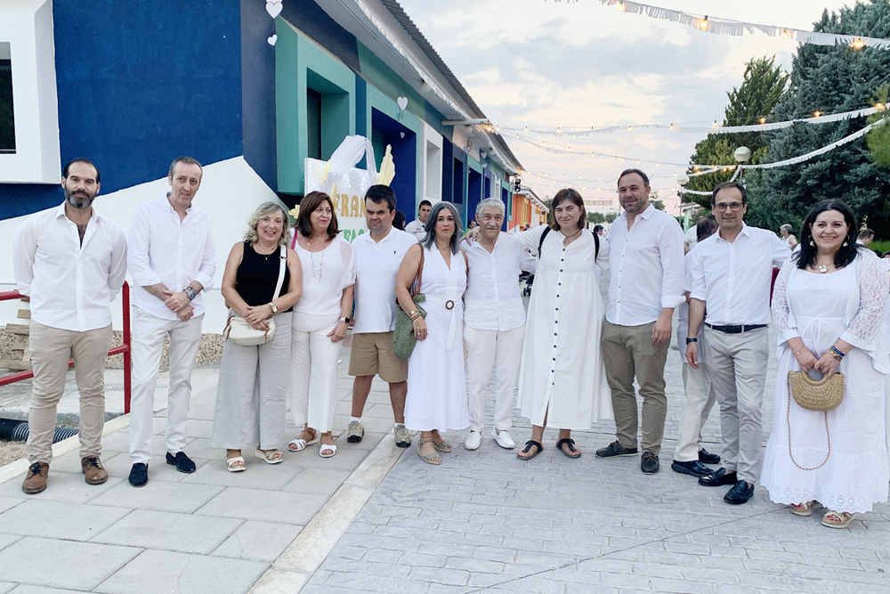 La familia de AFAS celebra su fiesta de verano