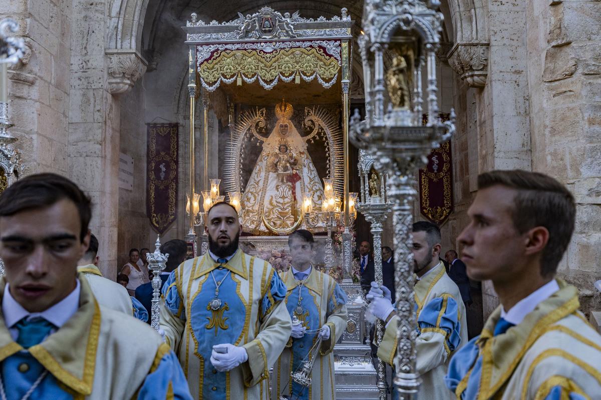 Procesión de la Virgen del Prado de Ciudad Real Feria de Agosto  / RUEDA VILLAVERDE