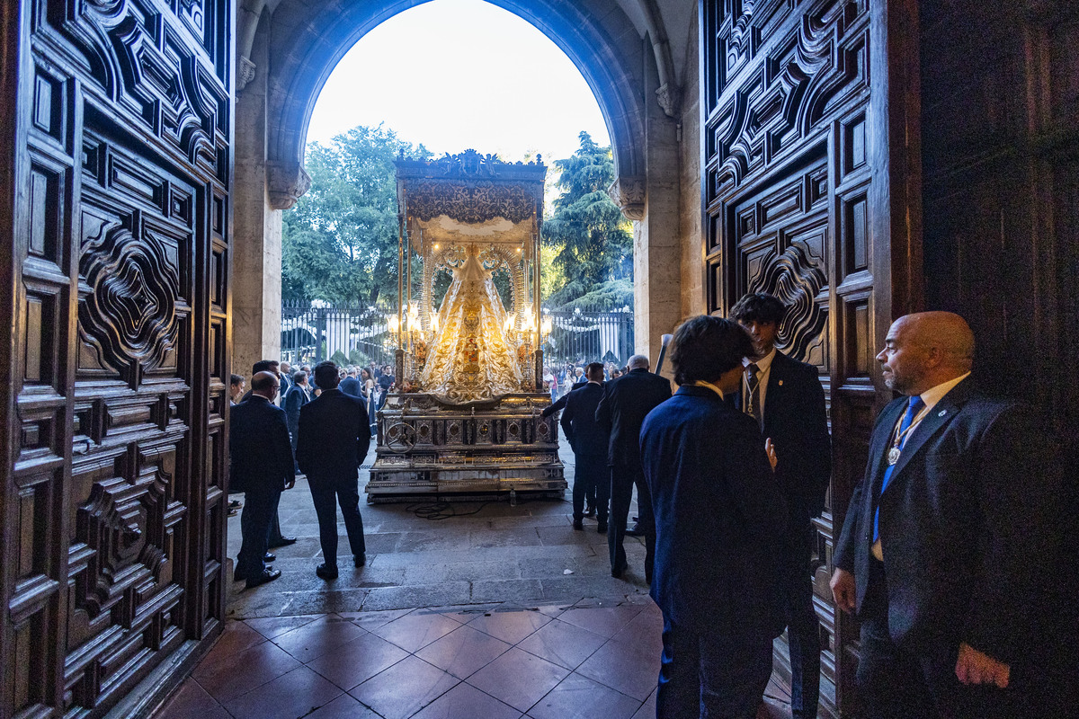 Procesión de la Virgen del Prado de Ciudad Real Feria de Agosto  / RUEDA VILLAVERDE